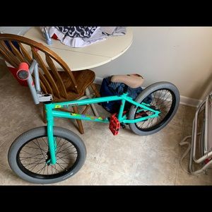 2019 gt bmx bike